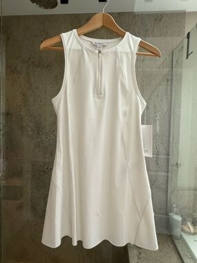 Athleta White Sleeveless Tennis/Golf A line dress